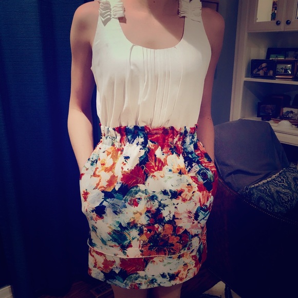 Flower Print McGinn Dress *FINAL PRICE* - Picture 2 of 8